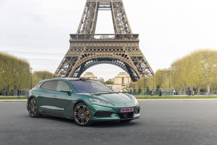 Denza Z9 GT will be introduced along with BYD's Flash charging network