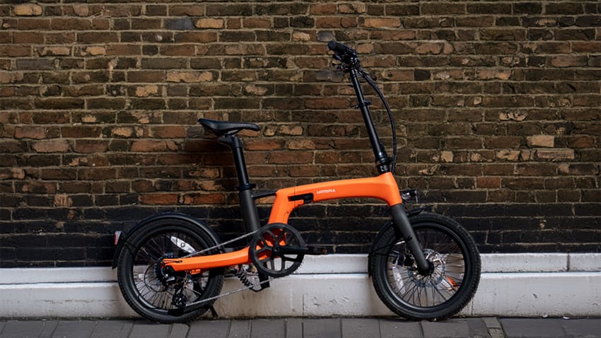 Urtopia Carbon Fold 2 Review: lightweight carbon commuter with real-world practicality