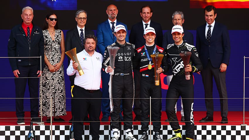 De Vries delivers maiden Mahindra victory on the streets of Monaco