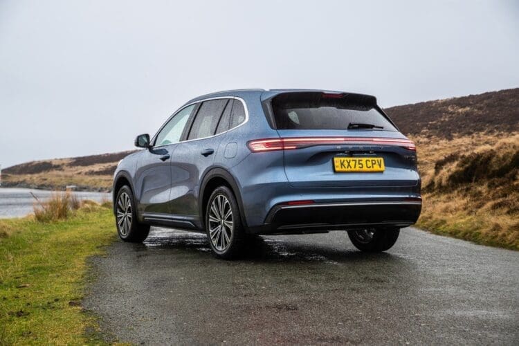 geely starray rear view