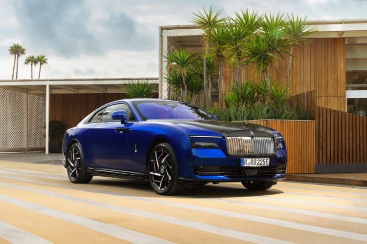 rolls-royce black badge spectre