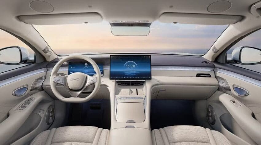 BYD Seal 08 interior