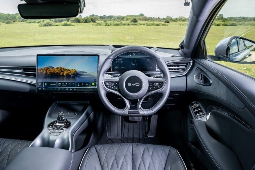 BYD Seal saloon 2026 facelift interior