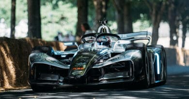 Formula E’s 815hp GEN4 storms Goodwood Hill on UK debut