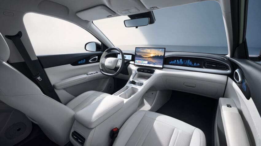 Geely EX2 interior 