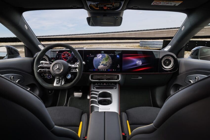 Mercedes-AMG CLA 45 interior 