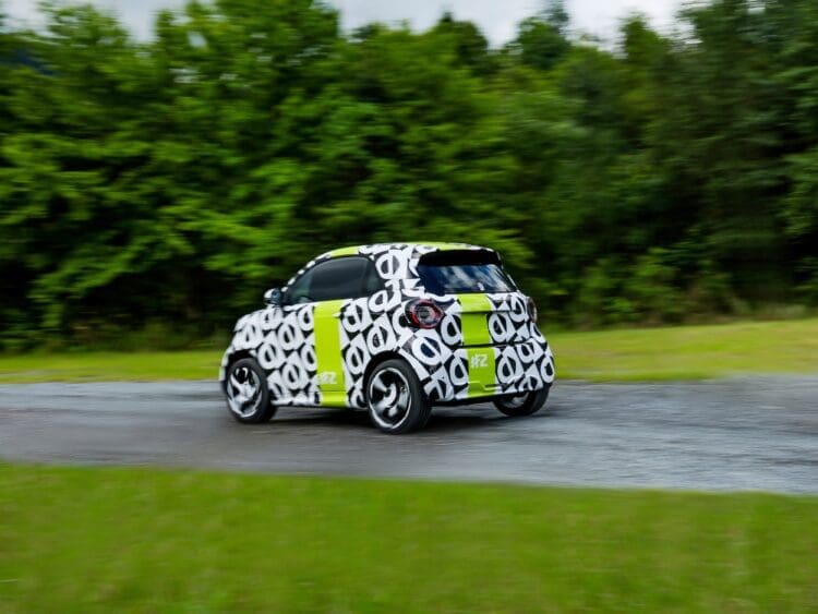 smart #2 under camouflage